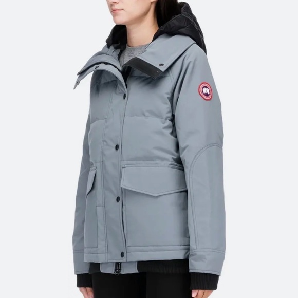 Women's Authentic Canada Goose Gray Bomber Jacket - Picture 10 of 10